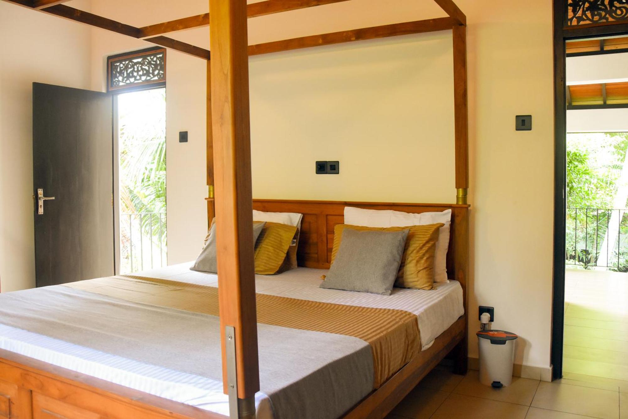 Sithu Villa Hikkaduwa Extérieur photo