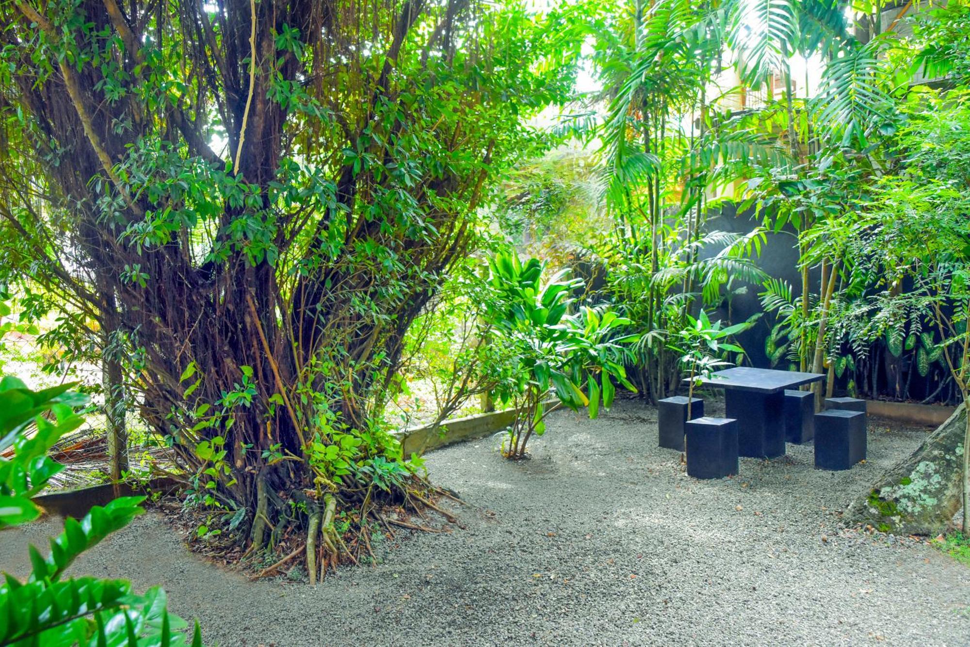 Sithu Villa Hikkaduwa Extérieur photo